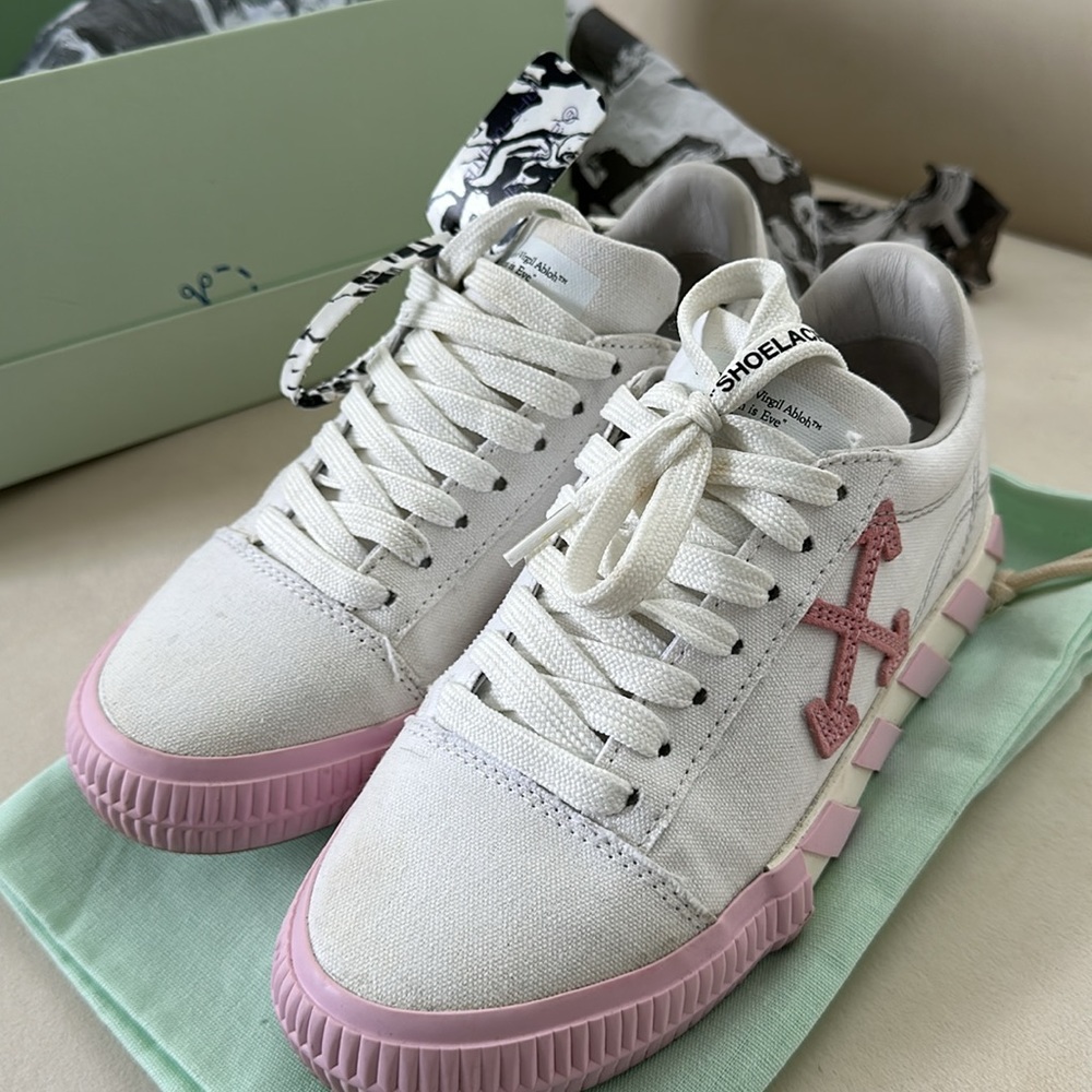 Off white original 100%